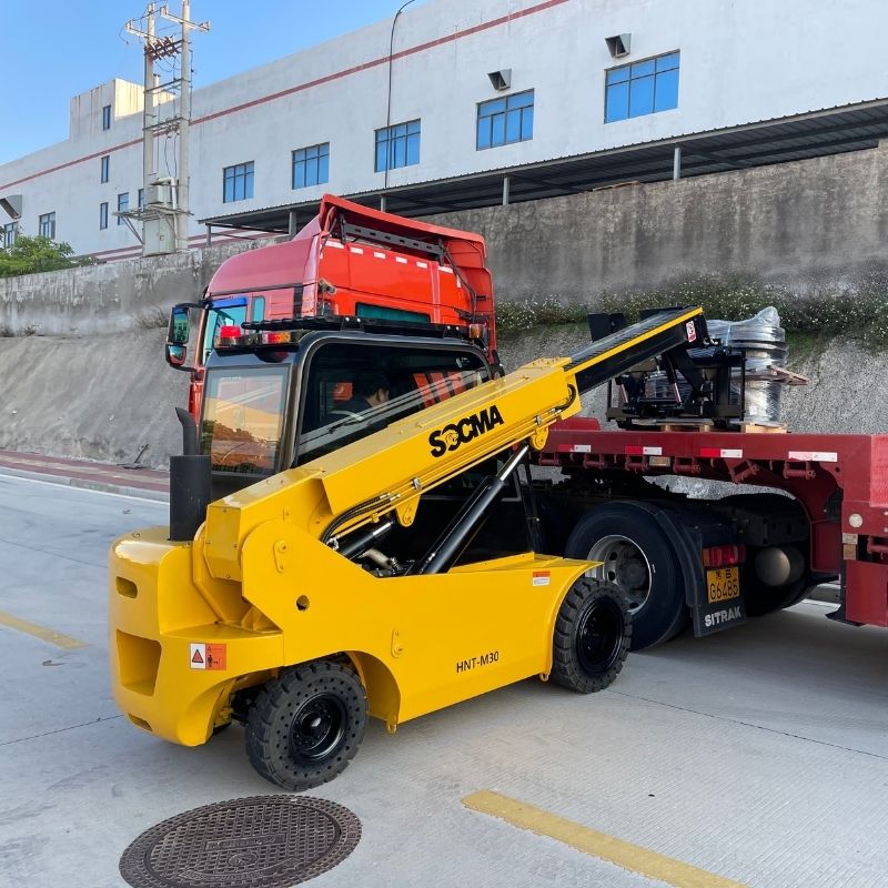 Мини-телескопический погрузчик SOCMA HNT-M25 грузоподъемностью 2,5 тонны для строительства и складских работ