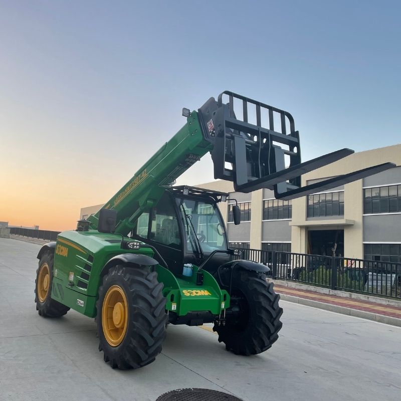 Телескопический погрузчик SOCMA HNT3507 грузоподъемностью 3,5 тонны и вылетом 7 метров для строительства и сельского хозяйства