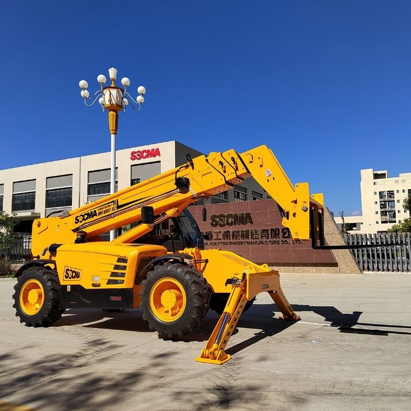 Телескопический погрузчик SOCMA HNT4517-4Z грузоподъемностью 4,5 тонны и вылетом 17 метров для строительства и сельского хозяйства